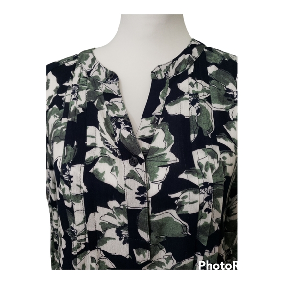 fun to fun Womens Blouse NWT - Picture 4 of 6